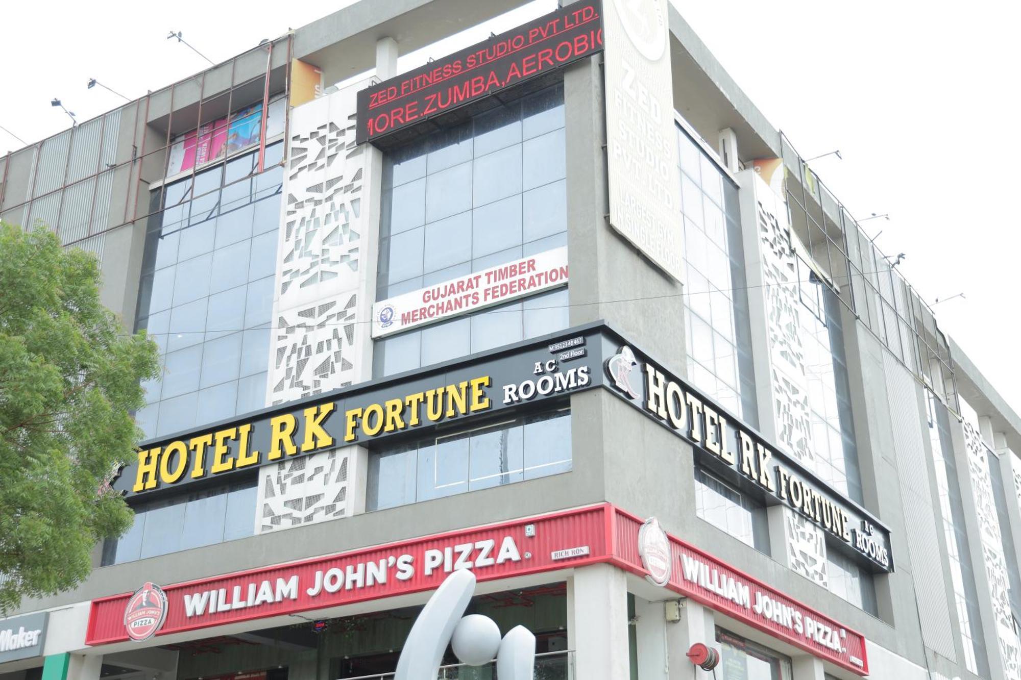 Hotel Rk Fortune Ahmedabad Luaran gambar