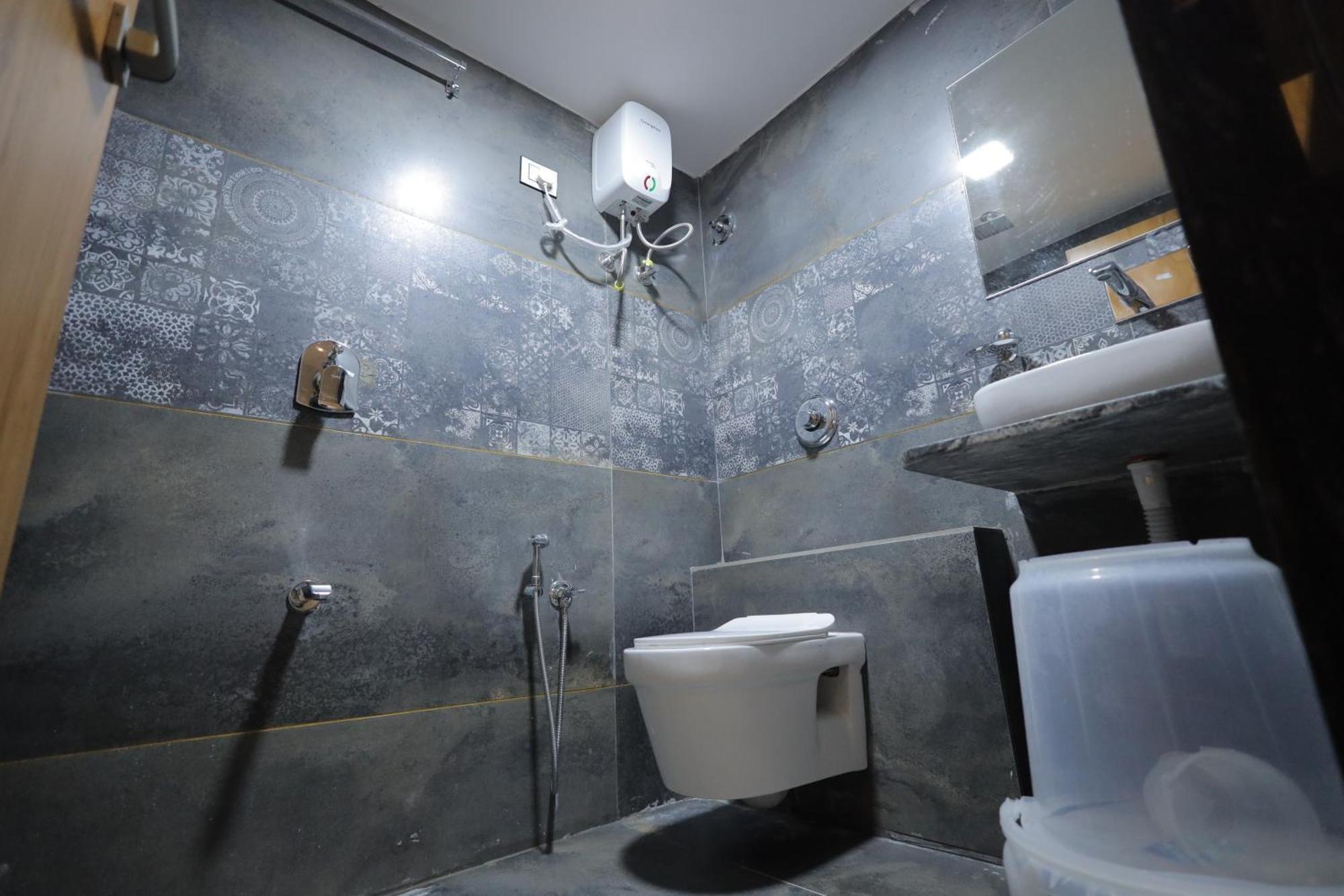 Hotel Rk Fortune Ahmedabad Luaran gambar