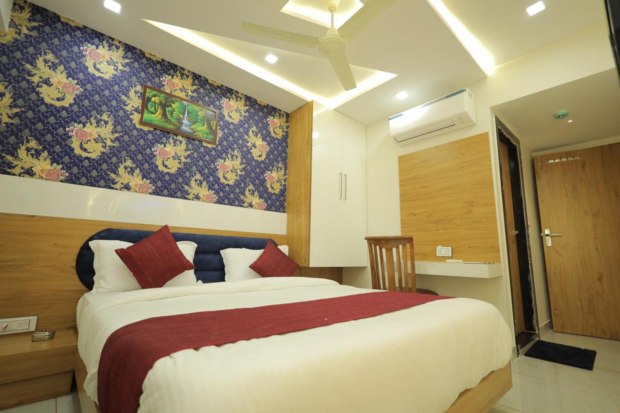 Hotel Rk Fortune Ahmedabad Luaran gambar