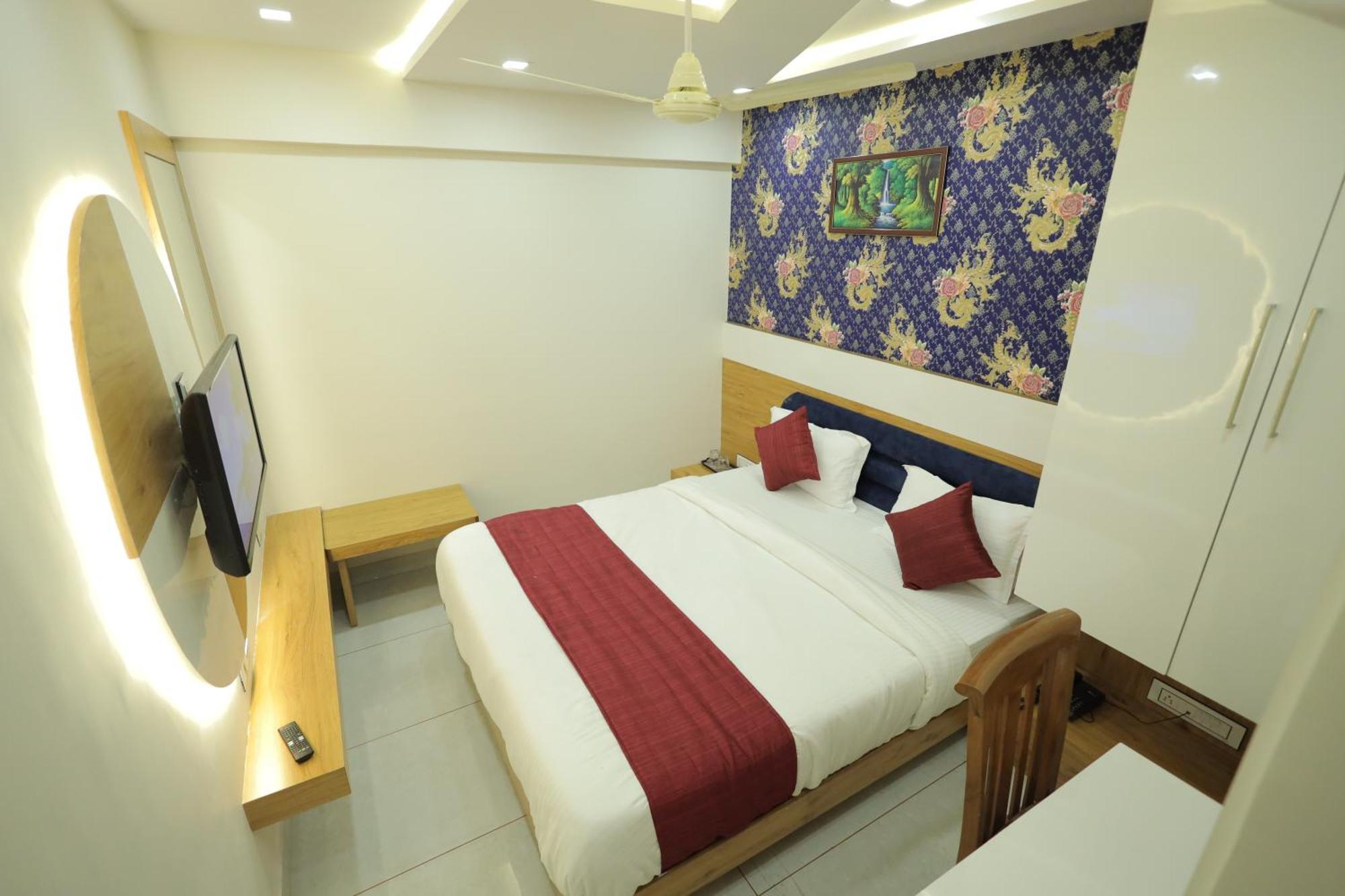 Hotel Rk Fortune Ahmedabad Luaran gambar